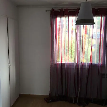 Apartment Deux Salon Parking Kindarena Rouen