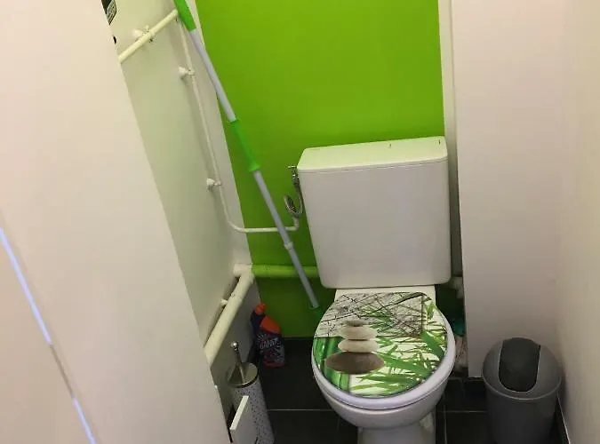 Deux Salon Parking Kindarena Apartman Rouen